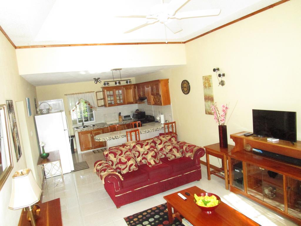 The Residence Portmore Apartments Exterior foto