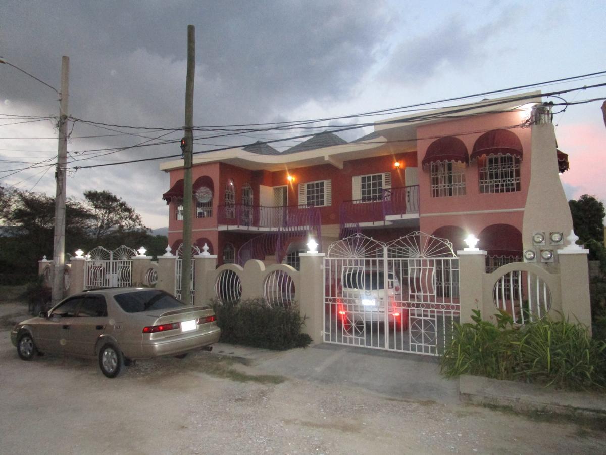 The Residence Portmore Apartments Exterior foto